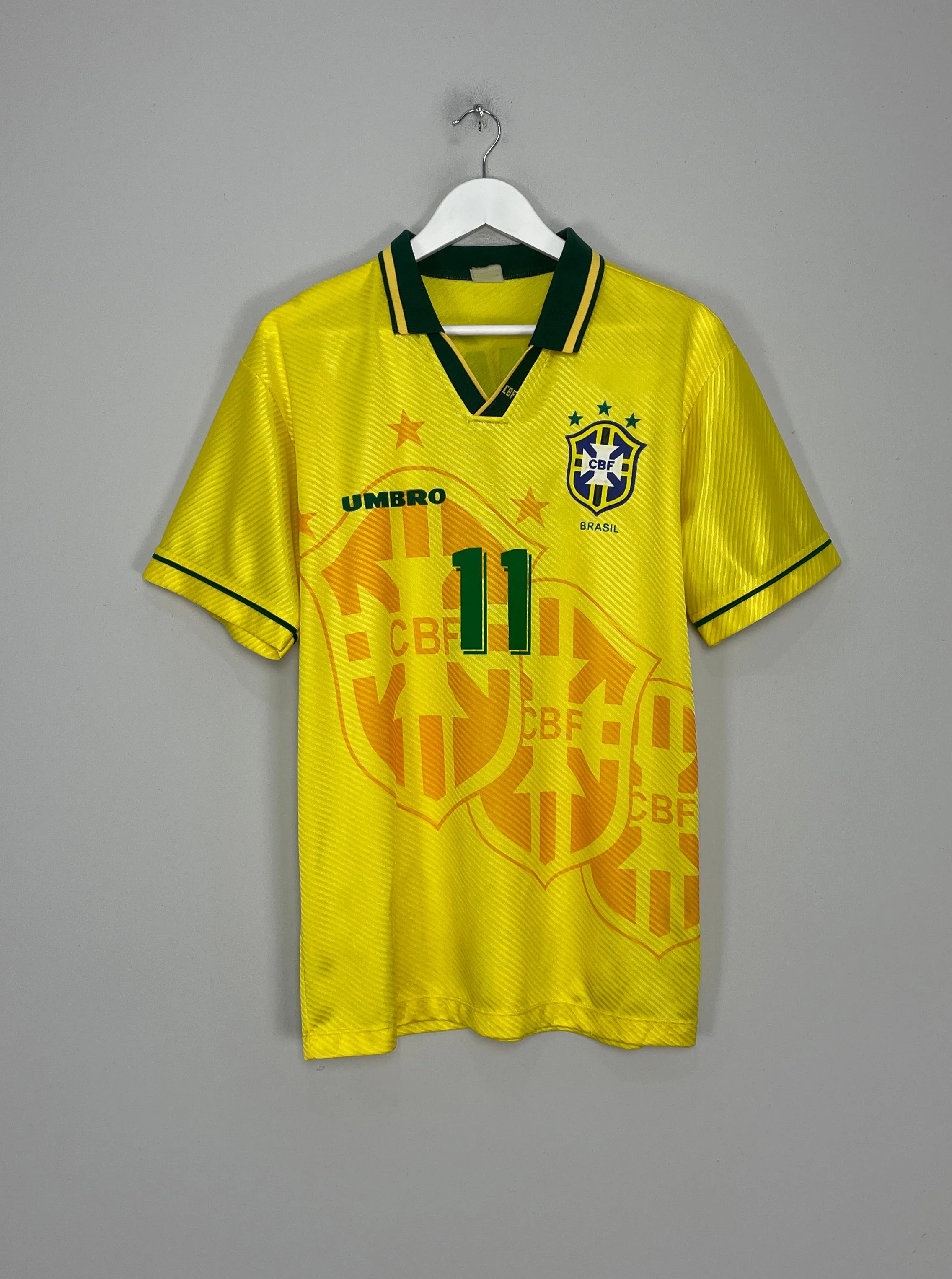 1994/97 BRAZIL ROMARIO #11 HOME SHIRT (M) UMBRO