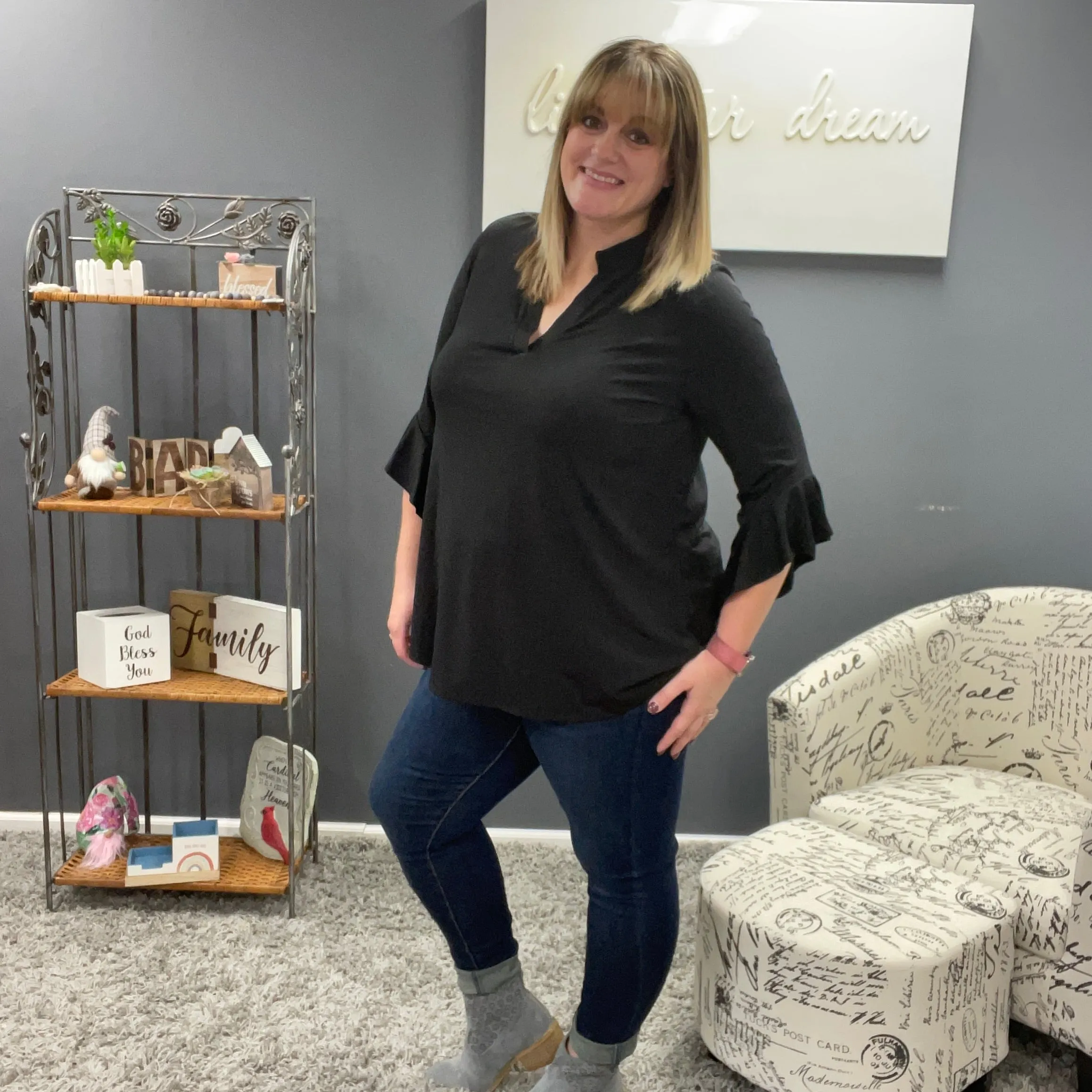 Black Ruffle Sleeve Gabby