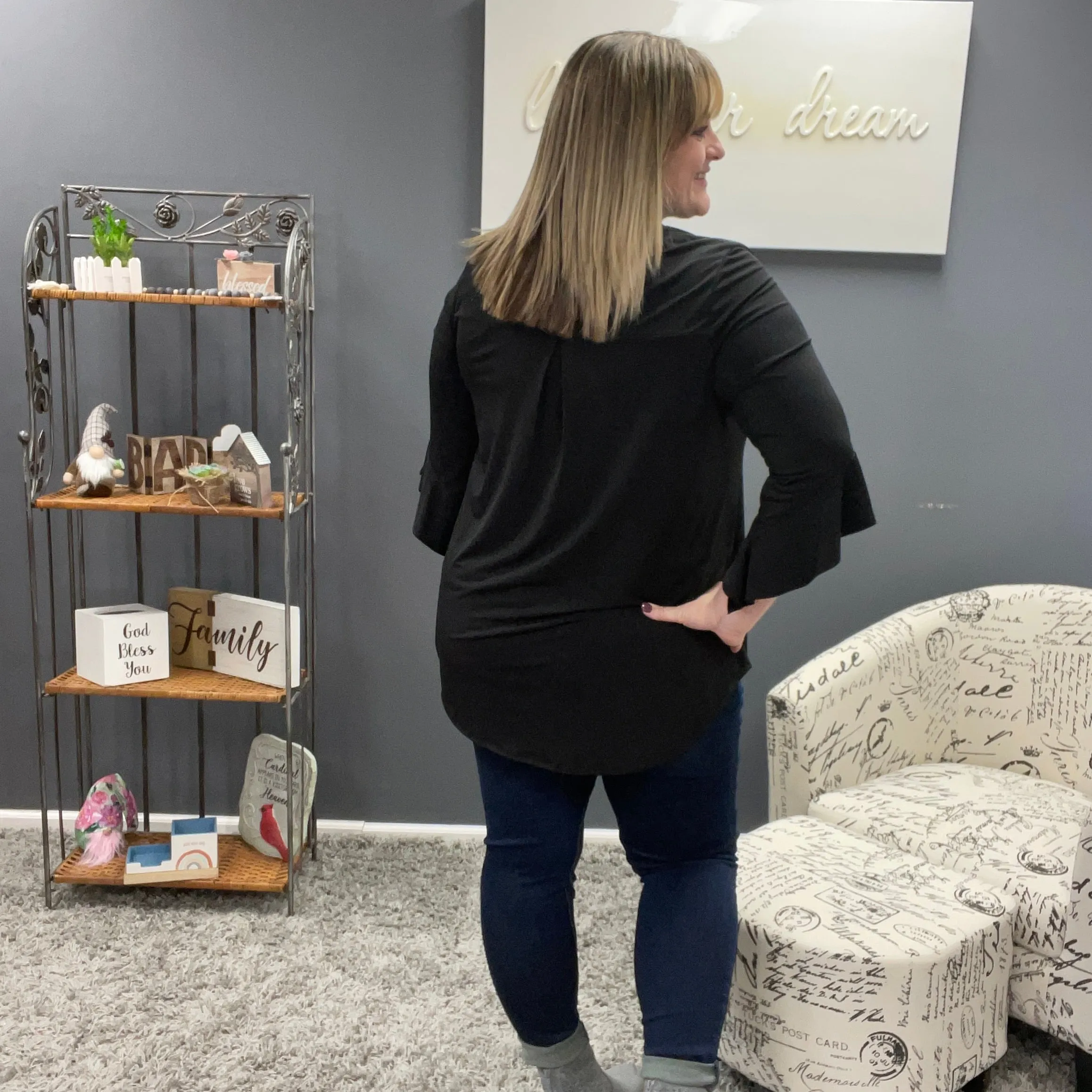 Black Ruffle Sleeve Gabby