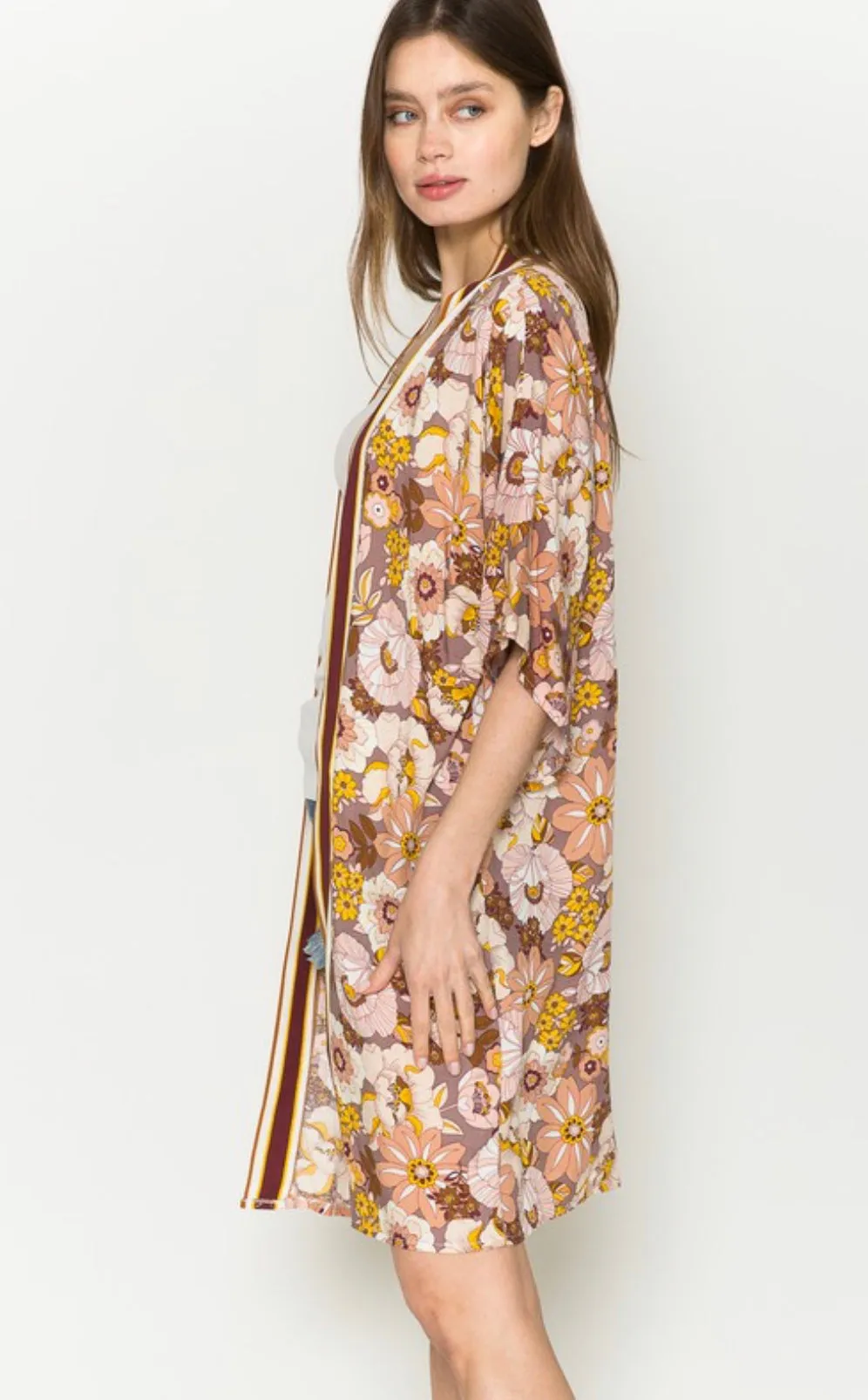 That 70s Retro Revival Floral Print Kimono Cardigan