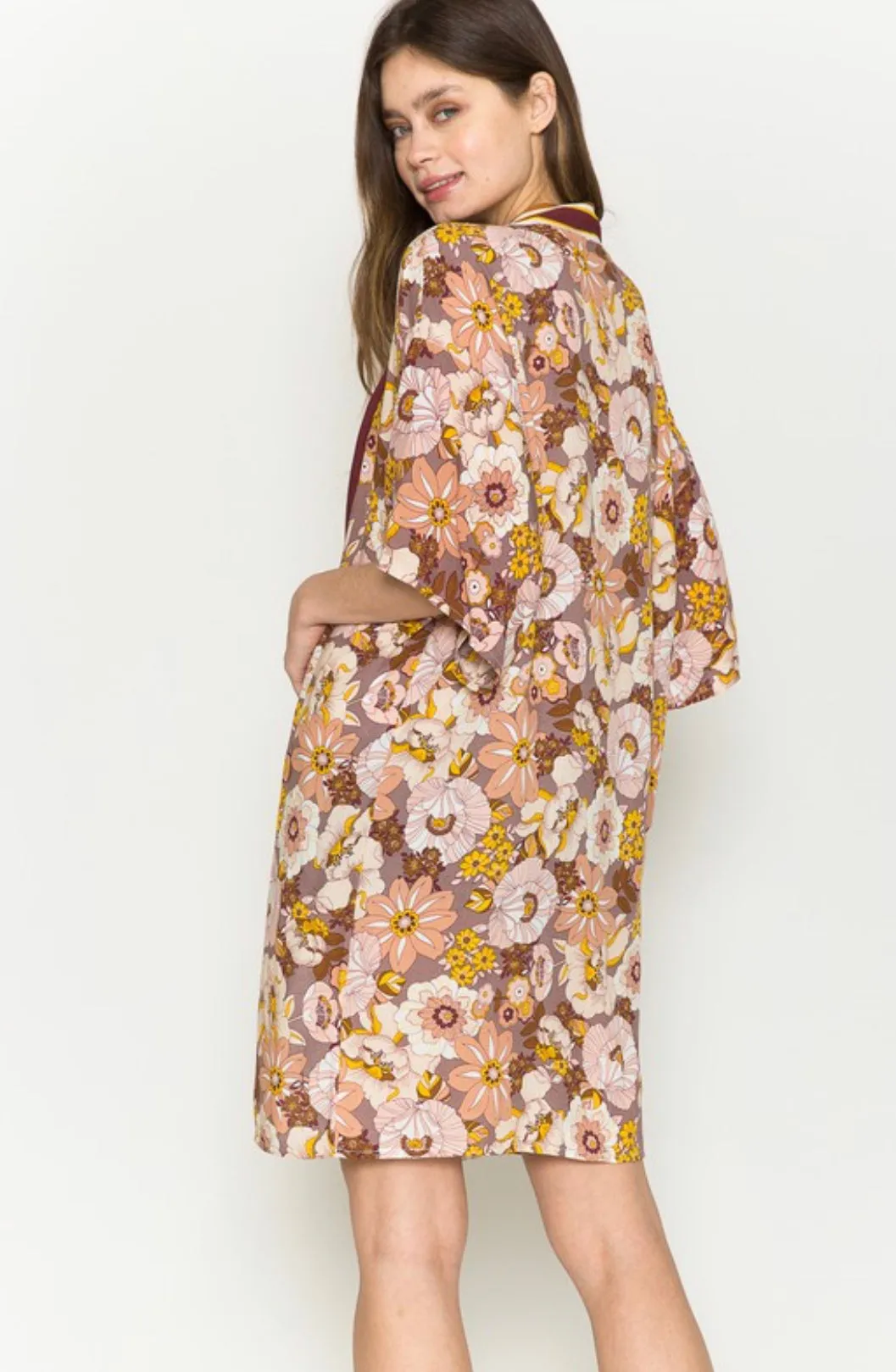 That 70s Retro Revival Floral Print Kimono Cardigan